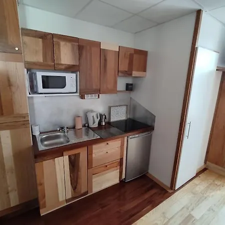 Sympa Et Tres Calme Entre Canal Et Loire Apartamento Roanne